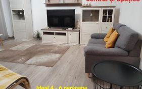 Mia Central Apart, 3 Rooms, 2 Baths, Afi Mall
